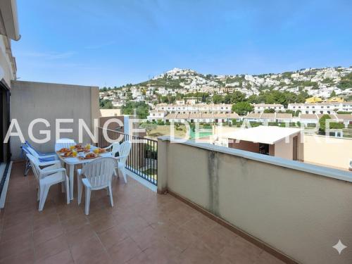 Appartement 2 chambres avec climatisation, parking, près des plages