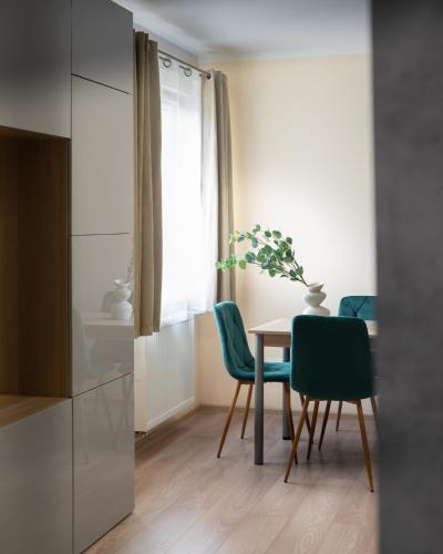 Gaj Comfort Apartment with Balcony & AC ProperUNIT