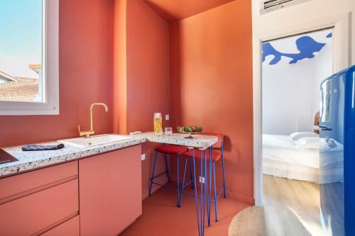 Cosy Cœur du Suquet # Vieux Cannes - Proche Plage et Vieux Port - Climatisation photo 24