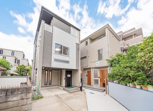 9 mins Ikebukuro 2BR house Free luggage storage