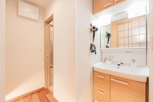 9 mins Ikebukuro 2BR house Free luggage storage
