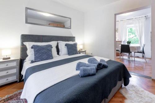 Apartment 5242-1 for 2 Pers in Dubrovnik