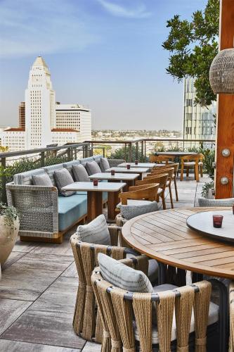 Conrad Los Angeles photo 150