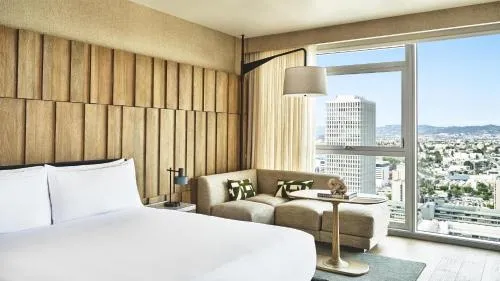 Conrad Los Angeles photo 12