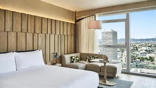Conrad Los Angeles photo 13