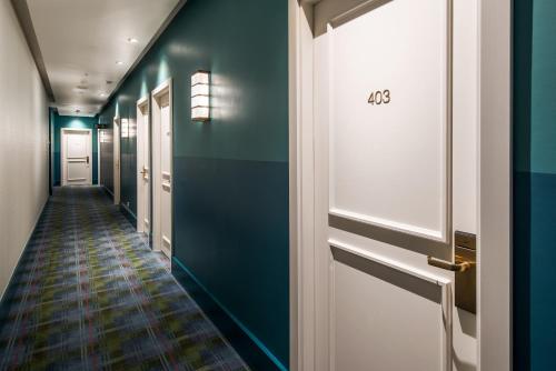 Vincci The Mint — Property building