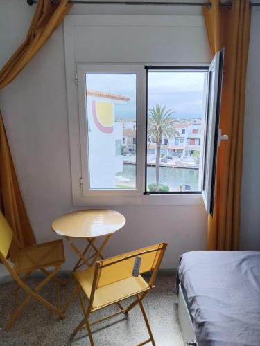 Appartement pour 4 avec vue imprenable, près des plages à la Costa Brava - 4 nuits minimum