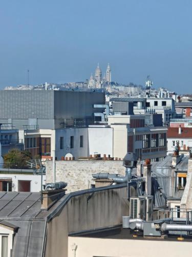 Bright Paris Apt Bastille Nation for 3 Guests