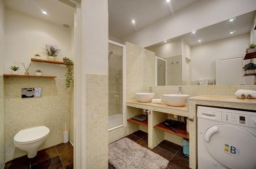Beautiful 3-room apartment in Carré d'Or