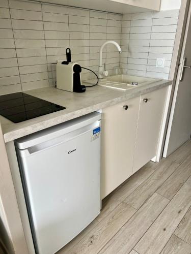 Apartment with parking and sea view