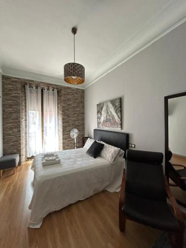 El Primero de Steven - Pegado a Playa de San Lorenzo - VUT-2243-AS