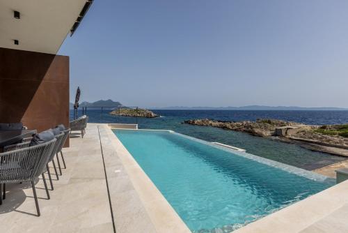 Villa Mare seaside heated infinity pool sauna gym