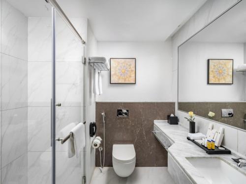 Wirgan Al Noor, Tapestry Collection by Hilton
