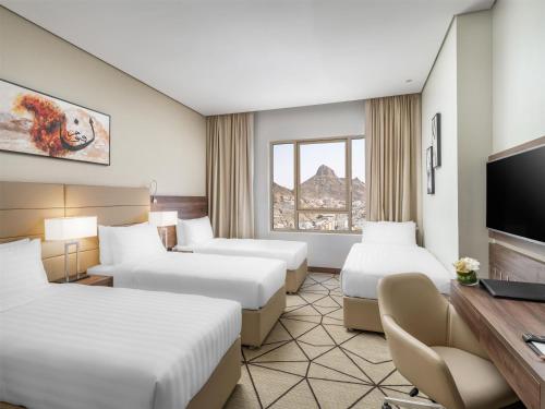 Wirgan Al Noor, Tapestry Collection by Hilton
