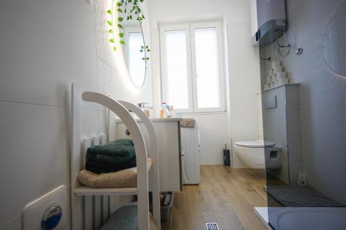 Foto Stylish Apartment with balcony in quiet Area near Old Town & Beach 3