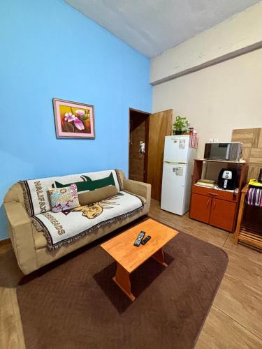 Mini loft moderno y equipado