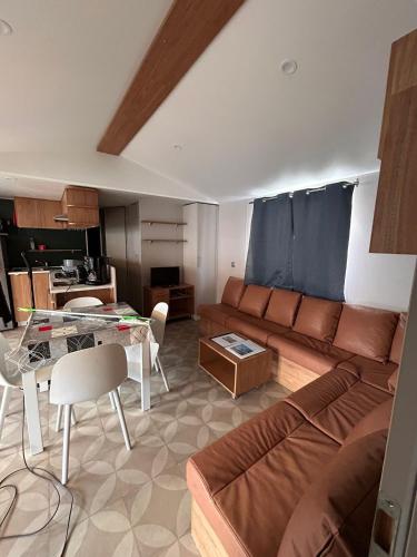 Camping 4 étoiles Mobil-Home Haut de Gamme Neuf 6-8 pers