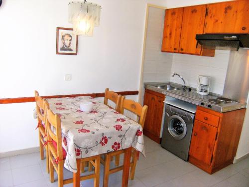 Apartment in Estartit near sea beach