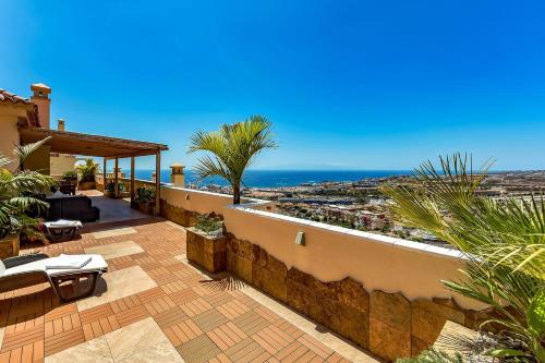 Ocean view & heated pool