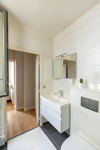 Eiffel View - Elegant 1BR - Terrace