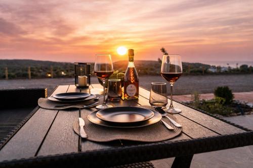 Holy Sea Smart Suites