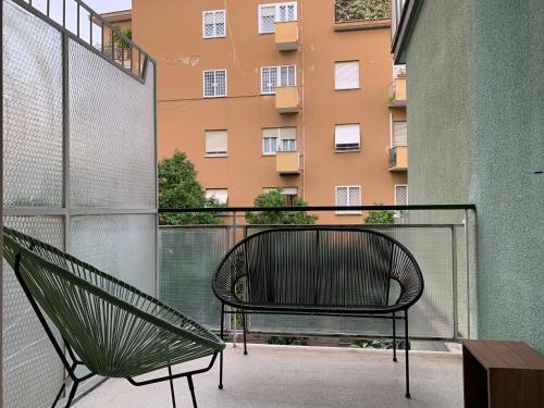 Nox Romana Apartments - Vatican - Modern Apt with Cozy Balcony