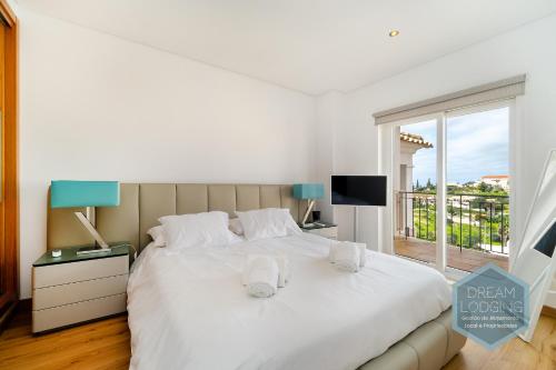 Patroves Luxury Residence - Dream Lodging