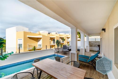 Patroves Luxury Residence - Dream Lodging