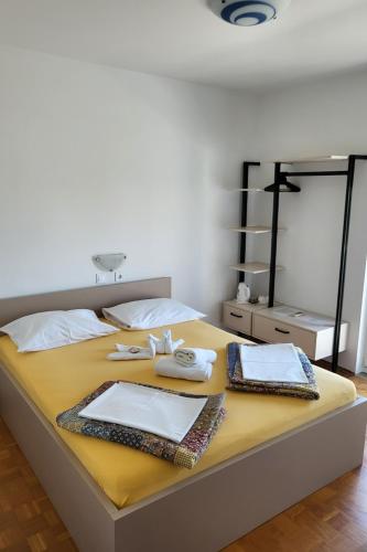 Double Room Banjol 2008a