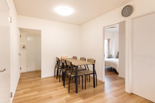-Tokyo mirai 5F- Just 5 minutes and one stop to Shinjuku Station! An 8-minute walk from Higashi-Nakano Station