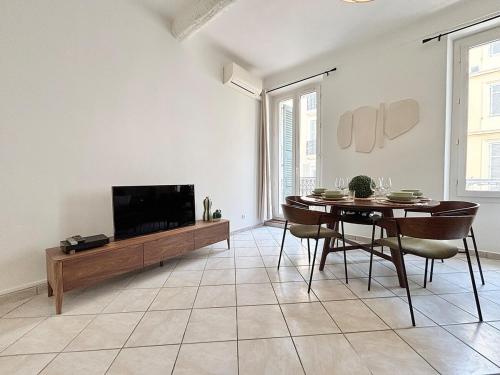 Cannes 2 bedrooms apartment - 11CA
