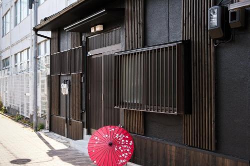 Kyoto Inari Sayaka - Traditional Japanese House Design