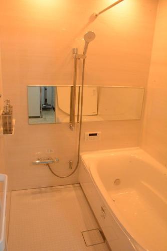 桃谷1丁目テラスハウスWalking distance to Osaka Korean Town Accommodates up to 10 guests