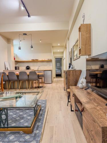 AS Monastiraki Apartment 1B