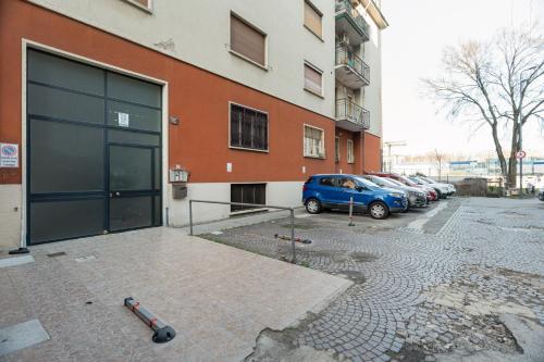 GuestHost - Stylish Apartment Forlanini M4