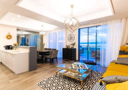 Beachfront Villa Marconica