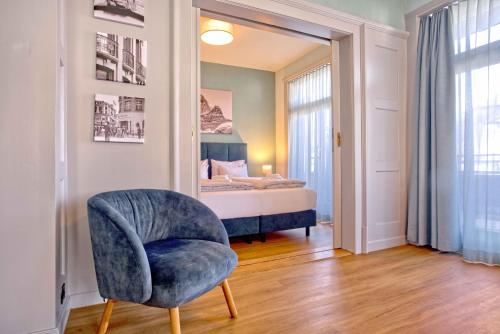 BANK House Suite 303 - GRIWA RENT