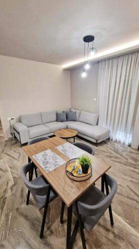 Vv Cosy Host 3