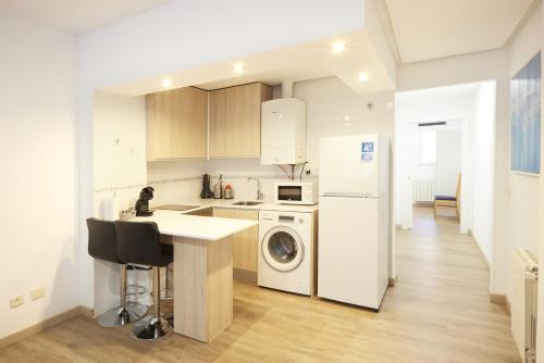 Santa Rosa Madrid 101 by Escape Home