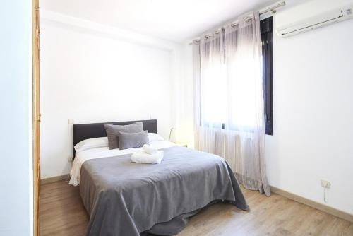 Santa Rosa Madrid 201 by Escape Home