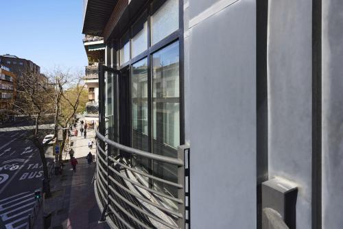 Santa Rosa Madrid 204 by Escape Home