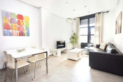 Santa Rosa Madrid 204 by Escape Home