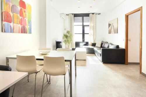 Santa Rosa Madrid 204 by Escape Home