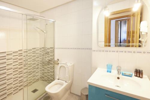 Santa Rosa Madrid 204 by Escape Home