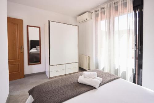 Santa Rosa Madrid 302 by Escape Home