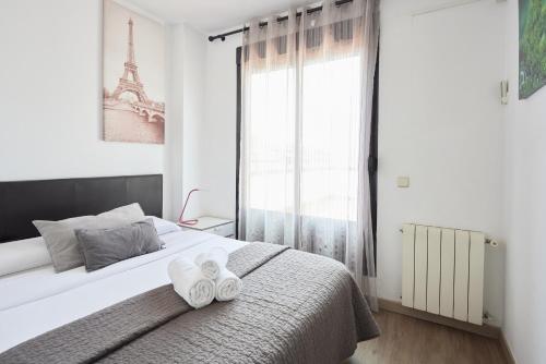 Santa Rosa Madrid 305 by Escape Home