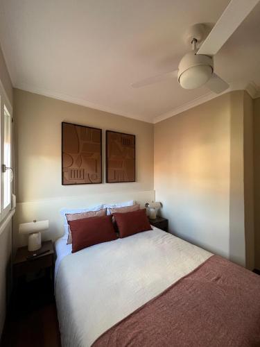 Charming Room in the Heart of Viana Old Town