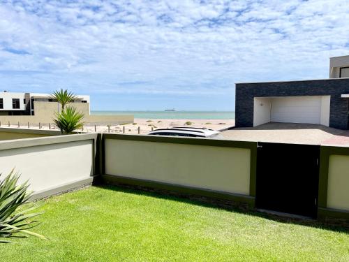 Family Beach House Retreat