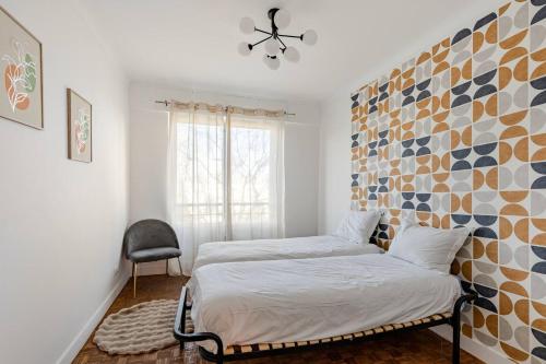 Grand appartement avec balcon 3chambres Tour Eiffel 8 min en train