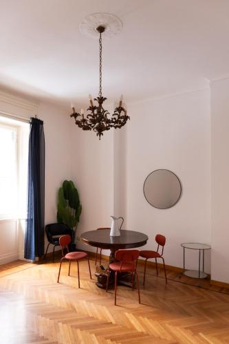 Stylish Apartment walking distance Duomo Mirable PM